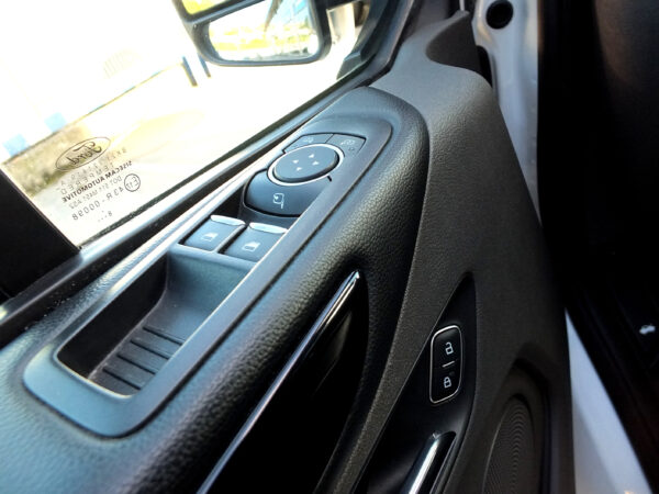 FORD TOURNEO CUSTOM F-SPORT - Imagen 11