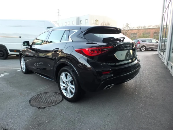 Infinity Q30 - Imagen 4